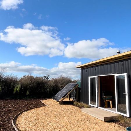 Cosy Tiny Container Cabin Carterton 外观 照片